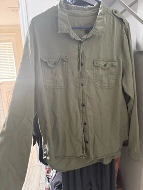 Universal Thread Men's Military-Style Shirt Jacket in Olive